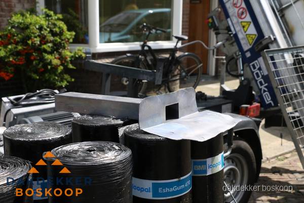 Dakbedekkingsmateriaal en dakgoot onderdelen in Boskoop Dakbedekkingsmateriaal en dakgoot onderdelen in Boskoop