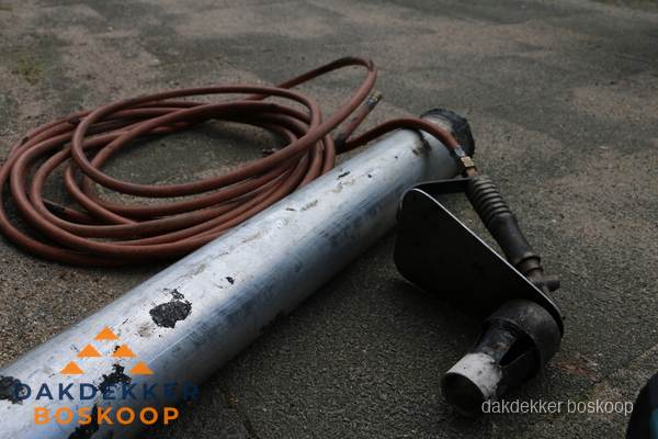 Dakdekker gasbrander en gereedschap voor spoedklus in Boskoop Dakdekker gasbrander en gereedschap voor spoedklus in Boskoop