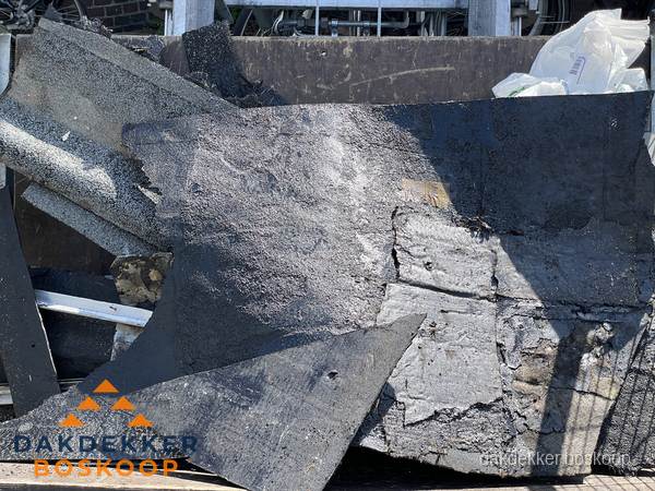 Kosten dakrenovatie: afvoer oud dakmateriaal in Boskoop